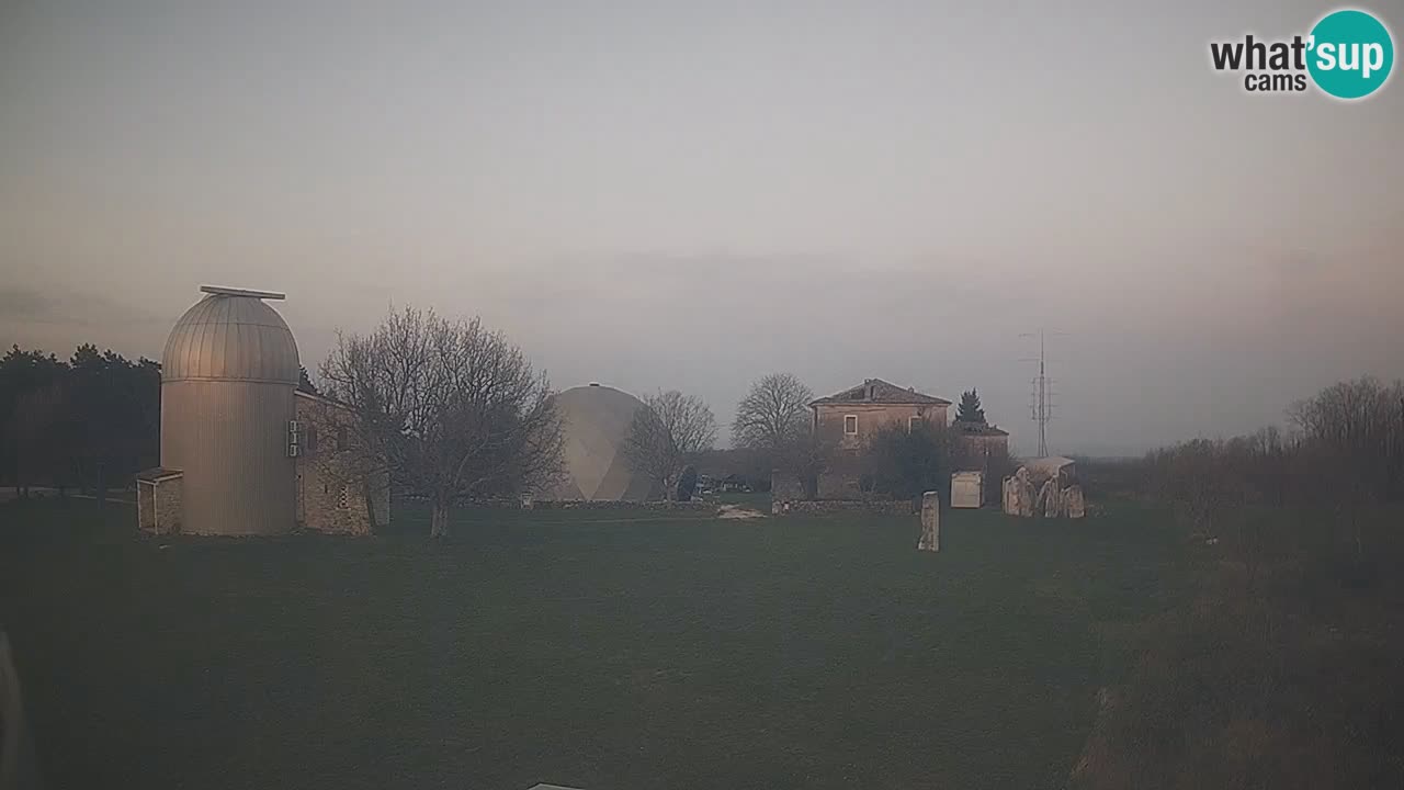 Višnjan Observatory Live Webcam – Explore the Sky, Asteroids, Comets, and Meteoroids