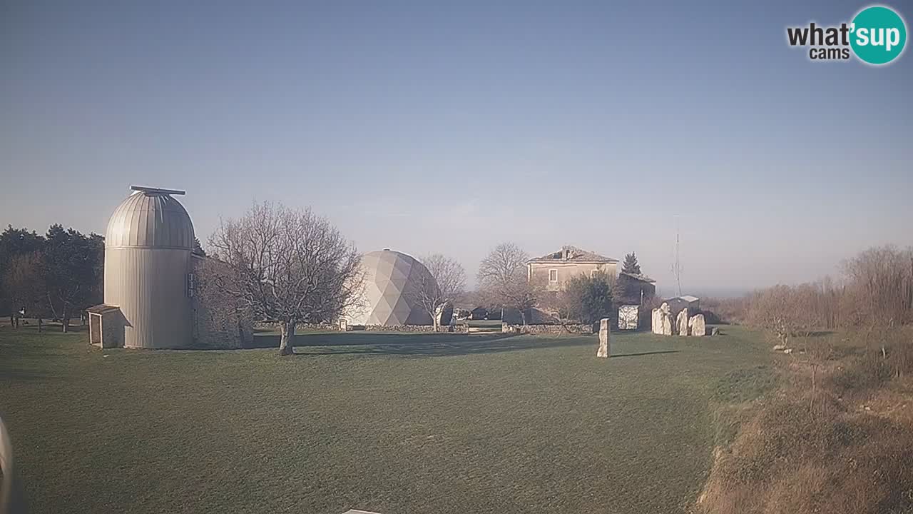 Observatorij Višnjan spletna kamera – Odkrivajte nebo, asteroide, komete in meteorite