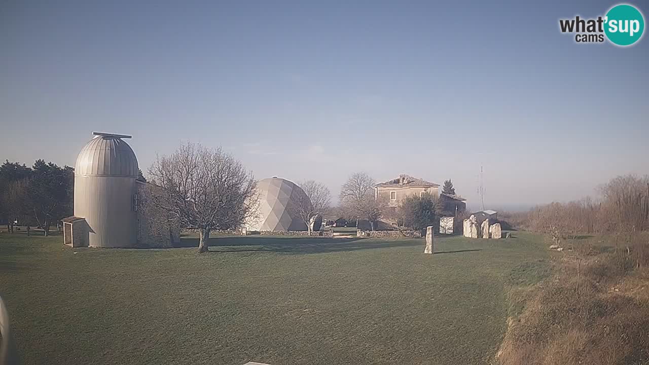 Višnjan Observatory Live Webcam – Explore the Sky, Asteroids, Comets, and Meteoroids