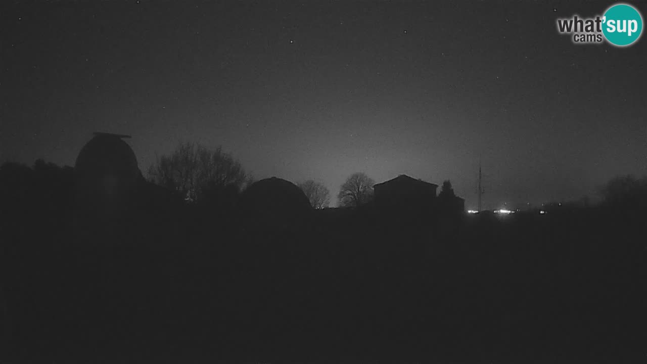 Višnjan Observatory Live Webcam – Explore the Sky, Asteroids, Comets, and Meteoroids