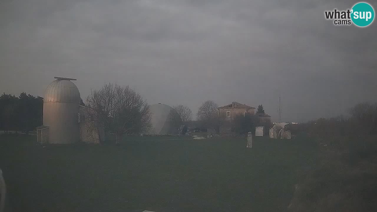 Višnjan Observatory Live Webcam – Explore the Sky, Asteroids, Comets, and Meteoroids