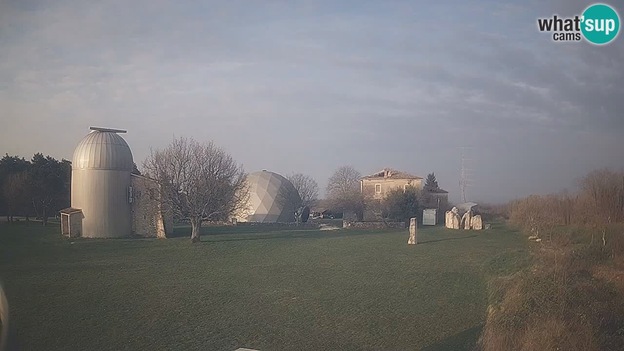 Višnjan Observatory Live Webcam – Explore the Sky, Asteroids, Comets, and Meteoroids