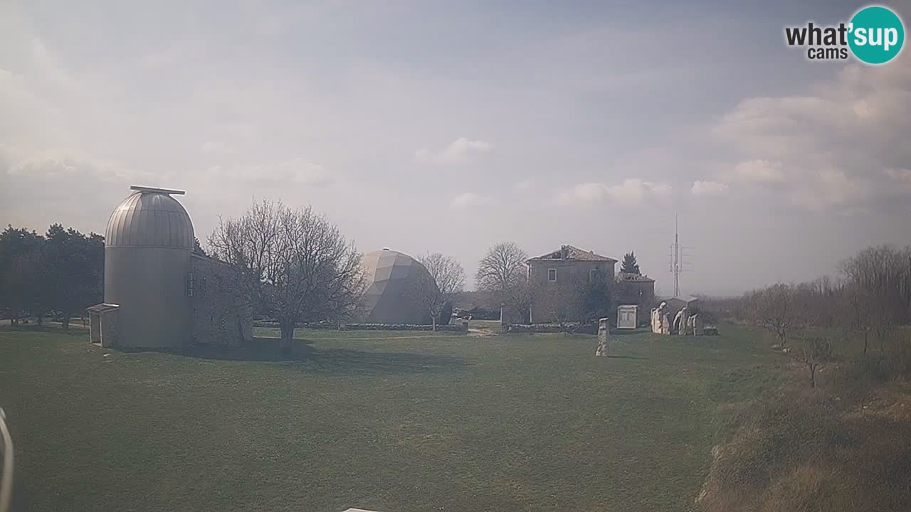 Observatorij Višnjan spletna kamera – Odkrivajte nebo, asteroide, komete in meteorite