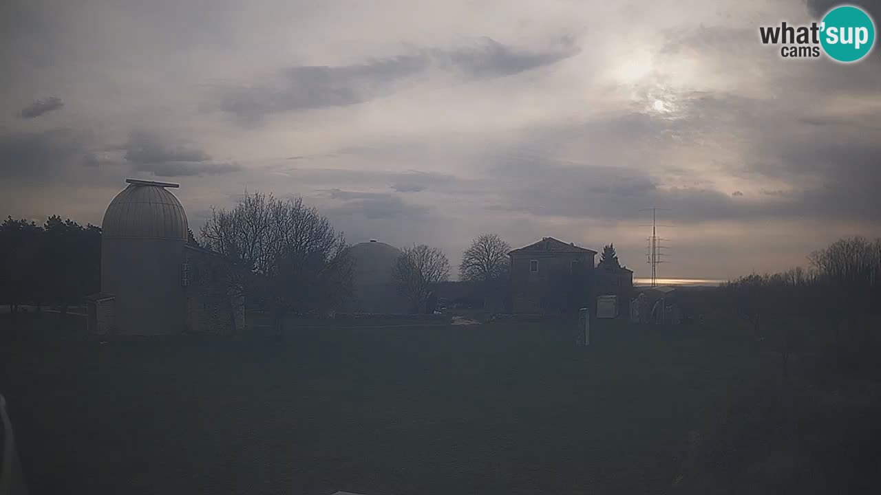 Višnjan Observatory Live Webcam – Explore the Sky, Asteroids, Comets, and Meteoroids