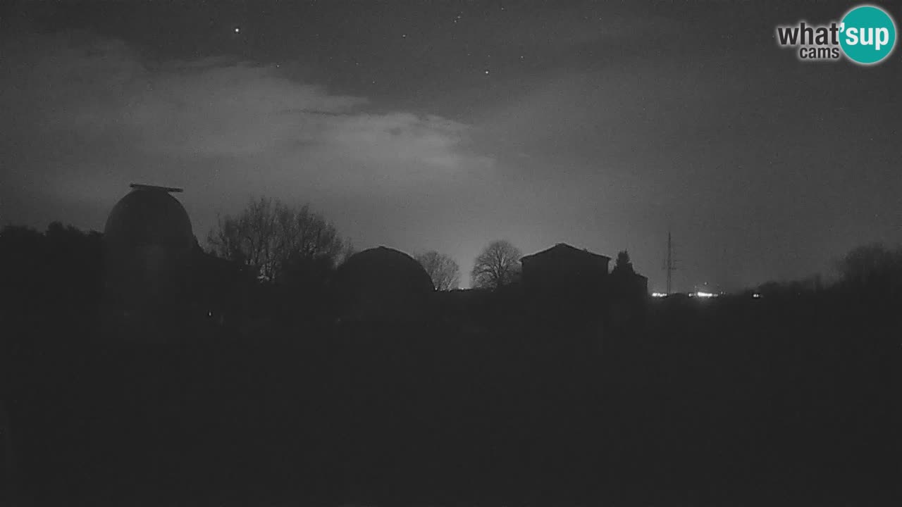 Webcam en direct de l’Observatoire de Višnjan – Explorez le ciel, les astéroïdes, les comètes et les météoroïdes