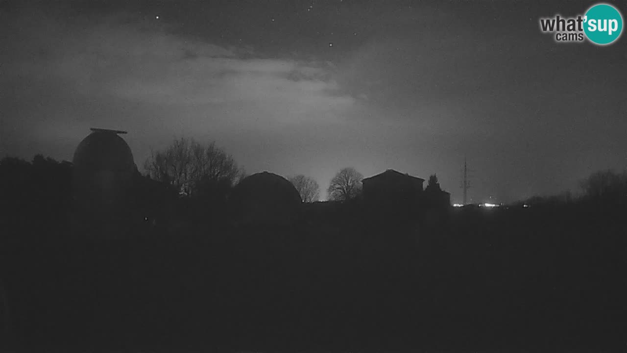 Webcam en direct de l’Observatoire de Višnjan – Explorez le ciel, les astéroïdes, les comètes et les météoroïdes