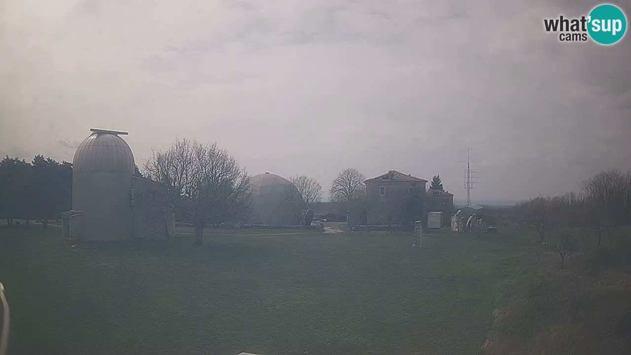 Višnjan Observatory Live Webcam – Explore the Sky, Asteroids, Comets, and Meteoroids