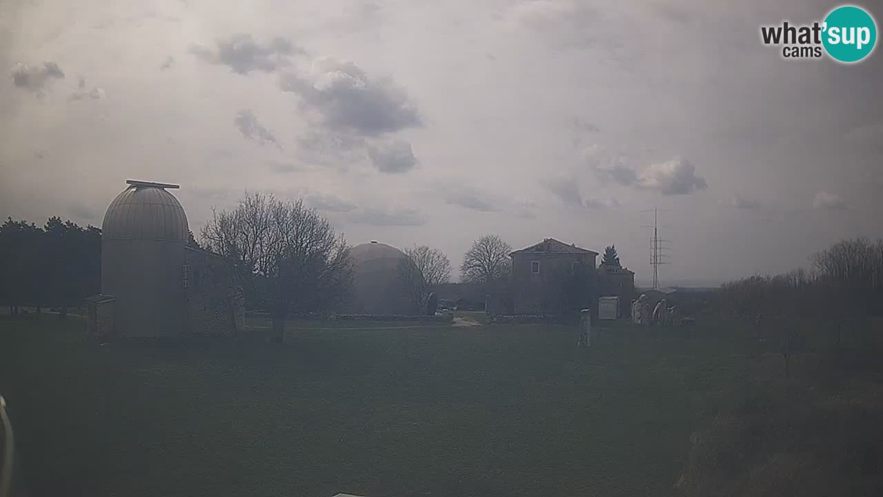 Višnjan Observatory Live Webcam – Explore the Sky, Asteroids, Comets, and Meteoroids