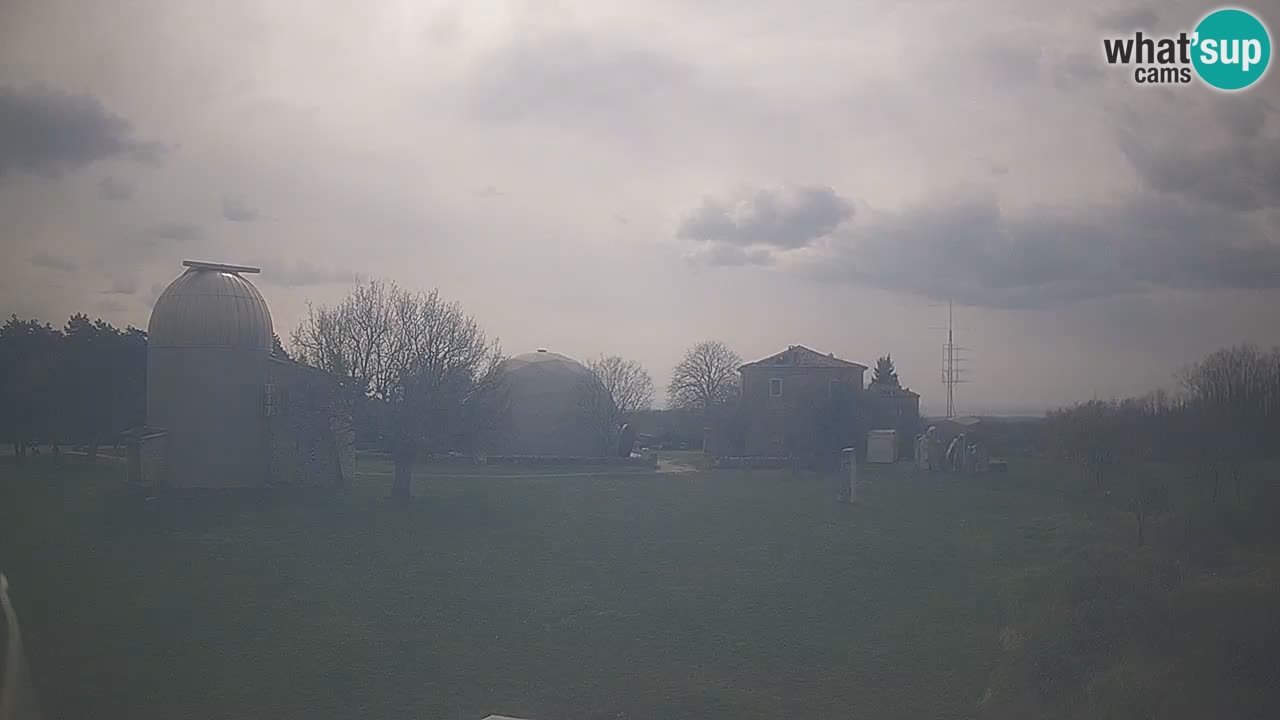 Višnjan Observatory Live Webcam – Explore the Sky, Asteroids, Comets, and Meteoroids