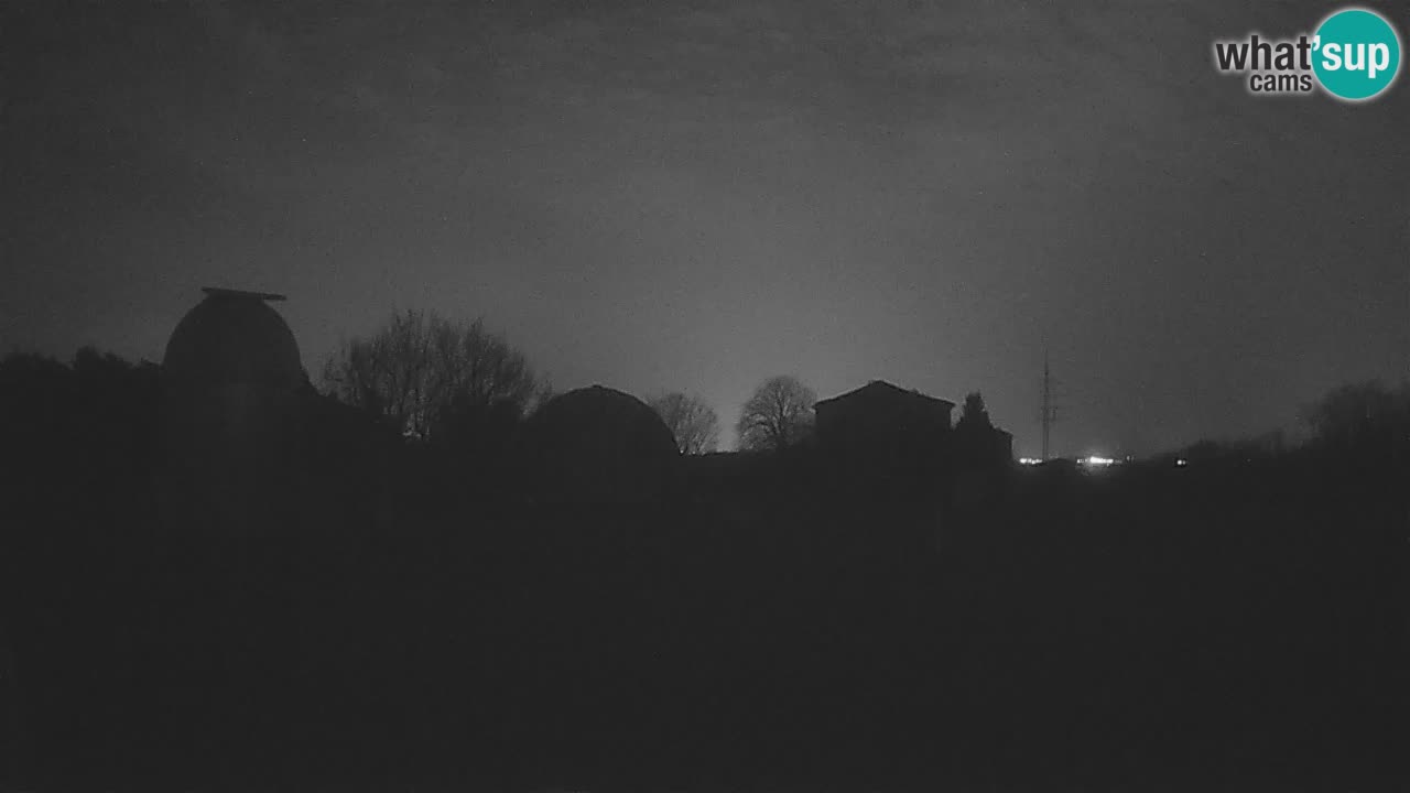 Višnjan Observatory Live Webcam – Explore the Sky, Asteroids, Comets, and Meteoroids