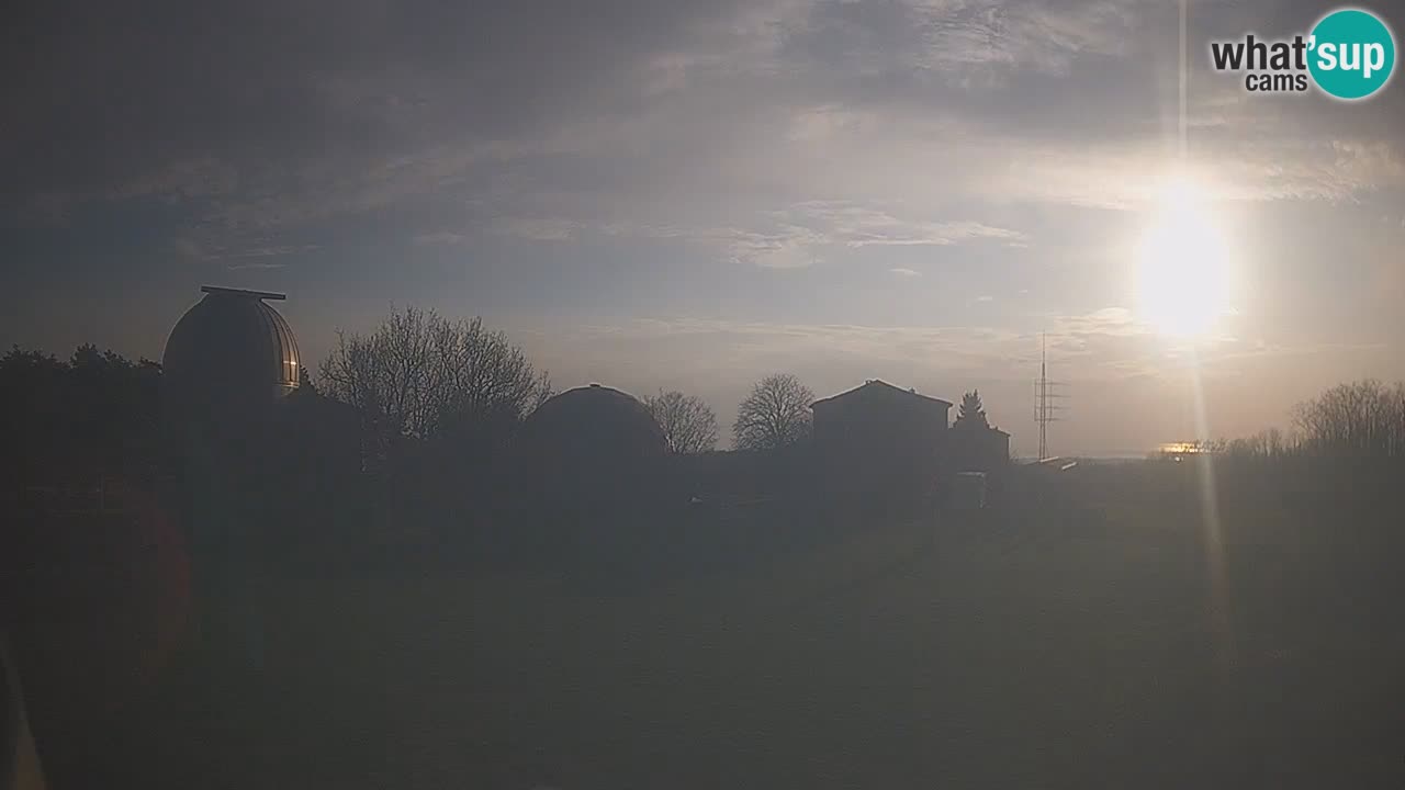 Višnjan Observatory Live Webcam – Explore the Sky, Asteroids, Comets, and Meteoroids