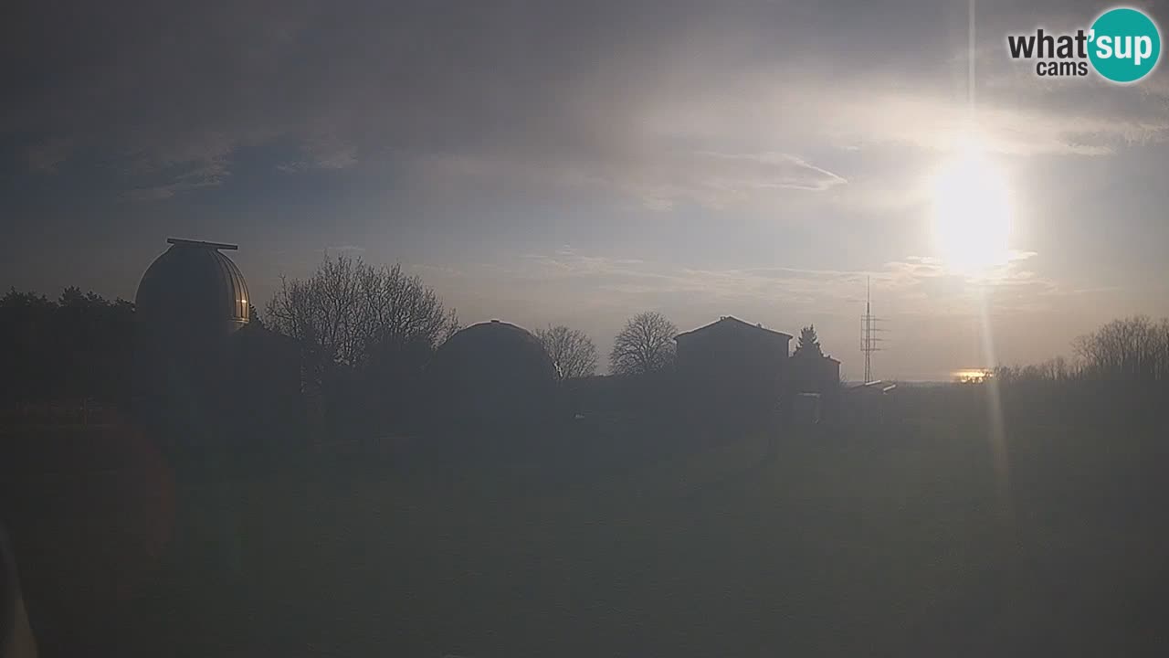 Observatorij Višnjan spletna kamera – Odkrivajte nebo, asteroide, komete in meteorite