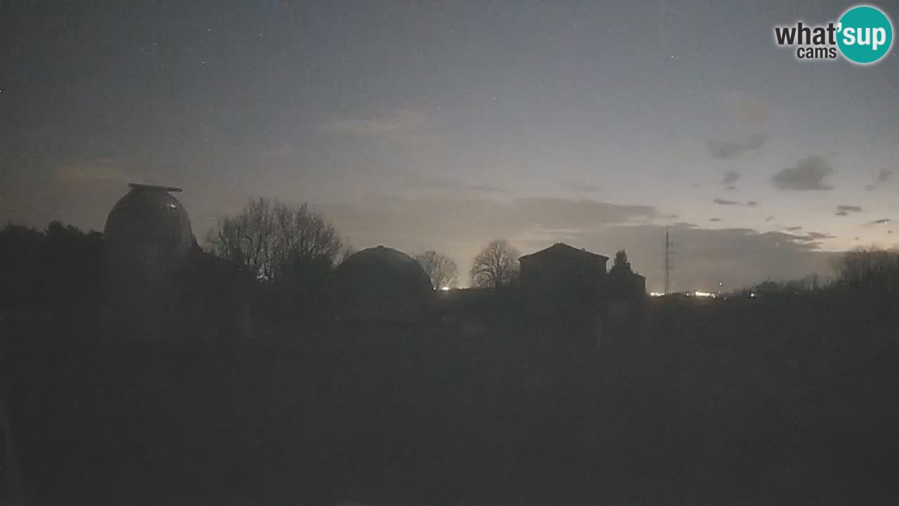 Višnjan-Observatorium Live Webcam – Explore the Sky, Asteroids, Comets, and Meteoroids
