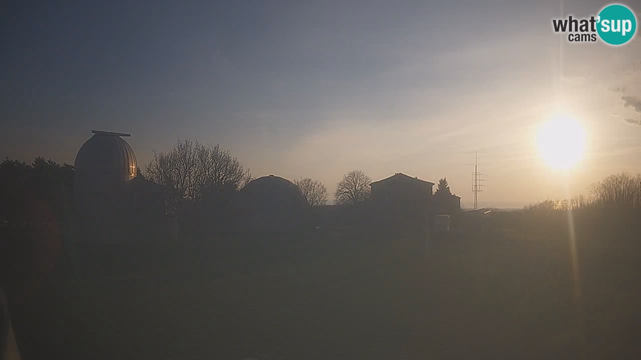 Višnjan Observatory Live Webcam – Explore the Sky, Asteroids, Comets, and Meteoroids