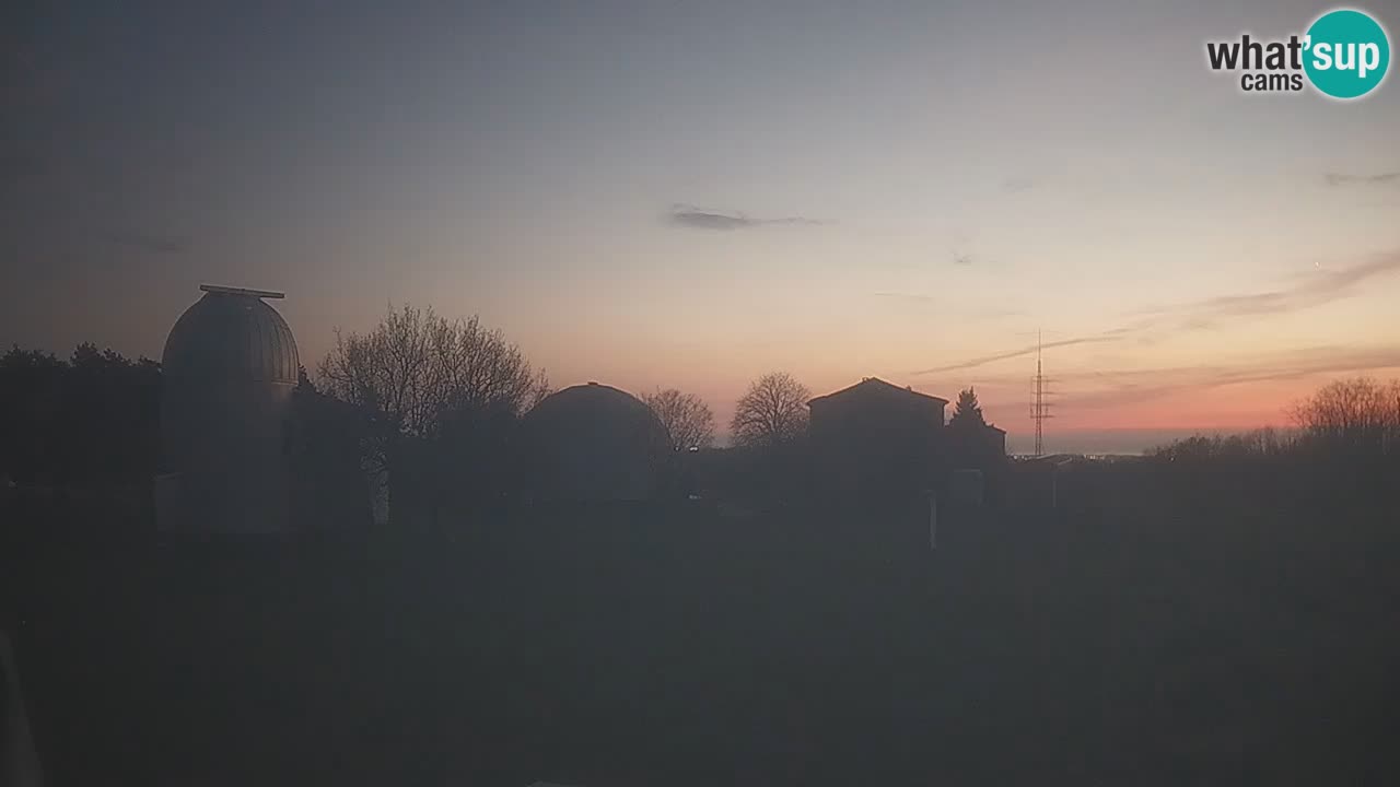 Višnjan-Observatorium Live Webcam – Explore the Sky, Asteroids, Comets, and Meteoroids