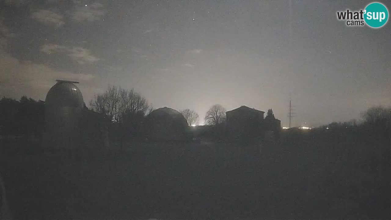 Webcam en direct de l’Observatoire de Višnjan – Explorez le ciel, les astéroïdes, les comètes et les météoroïdes