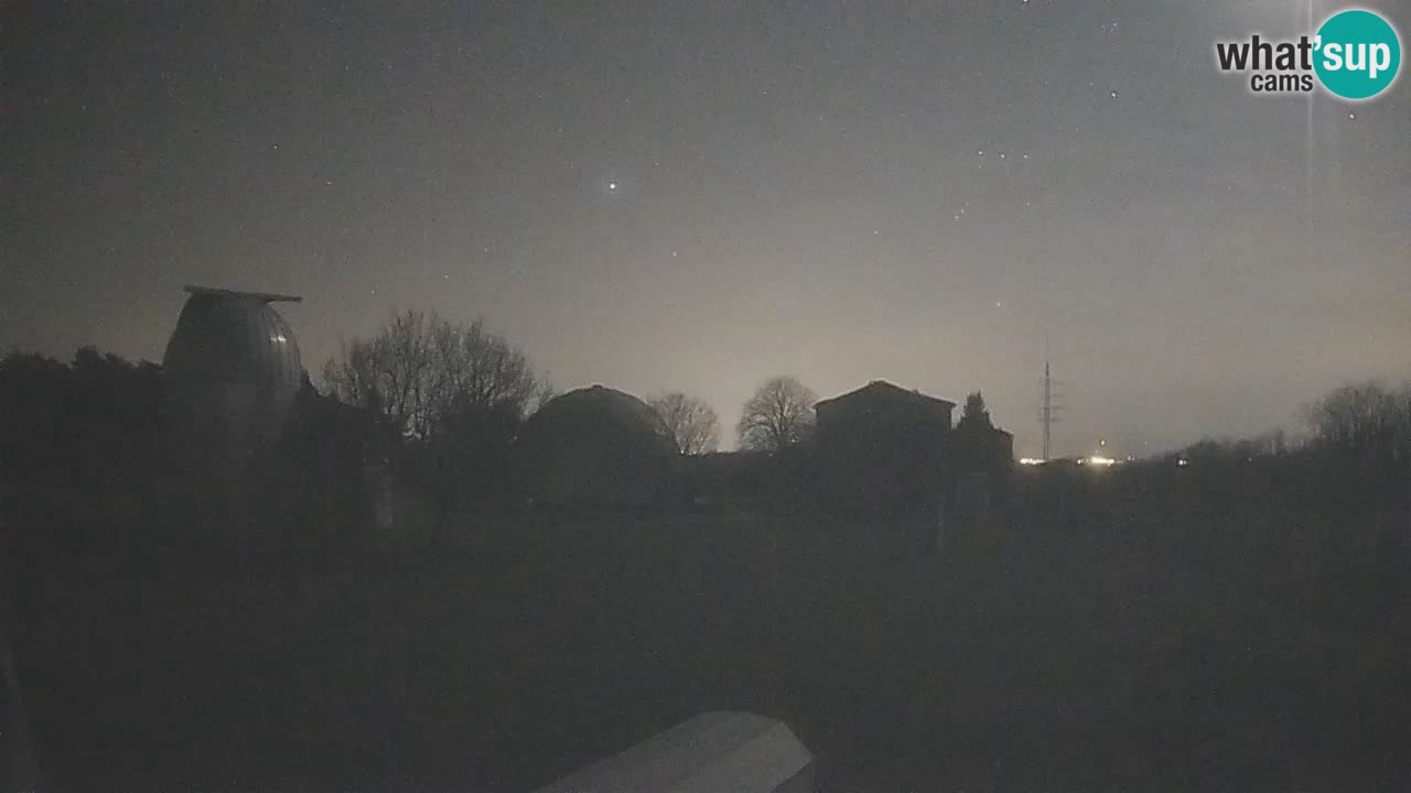 Observatorij Višnjan spletna kamera – Odkrivajte nebo, asteroide, komete in meteorite