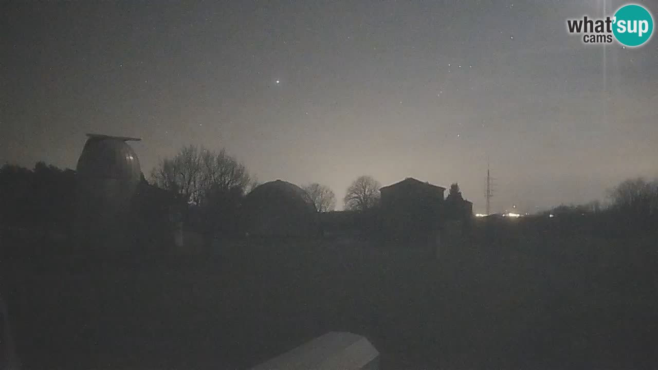Webcam en direct de l’Observatoire de Višnjan – Explorez le ciel, les astéroïdes, les comètes et les météoroïdes