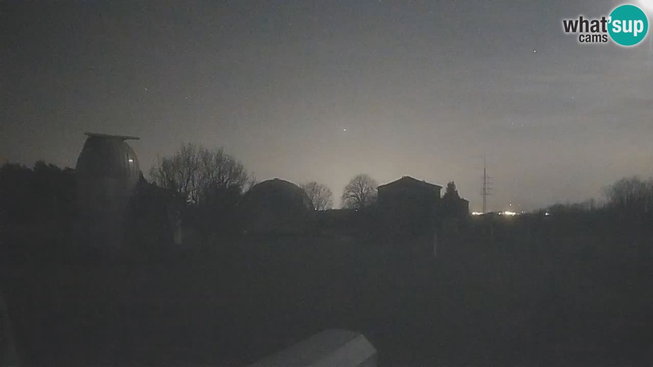 Cámara web en vivo del Observatorio de Višnjan: explora el cielo, los asteroides, cometas y meteoroides