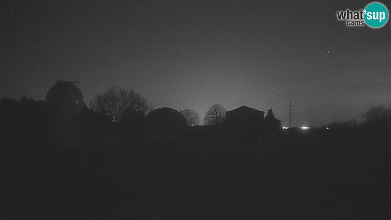 Višnjan-Observatorium Live Webcam – Explore the Sky, Asteroids, Comets, and Meteoroids