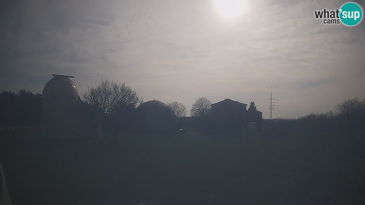 Observatorij Višnjan spletna kamera – Odkrivajte nebo, asteroide, komete in meteorite