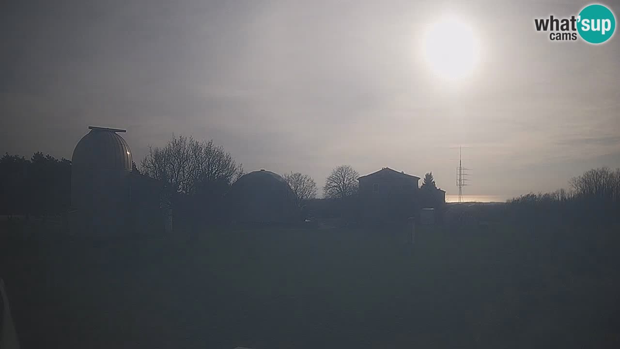 Cámara web en vivo del Observatorio de Višnjan: explora el cielo, los asteroides, cometas y meteoroides