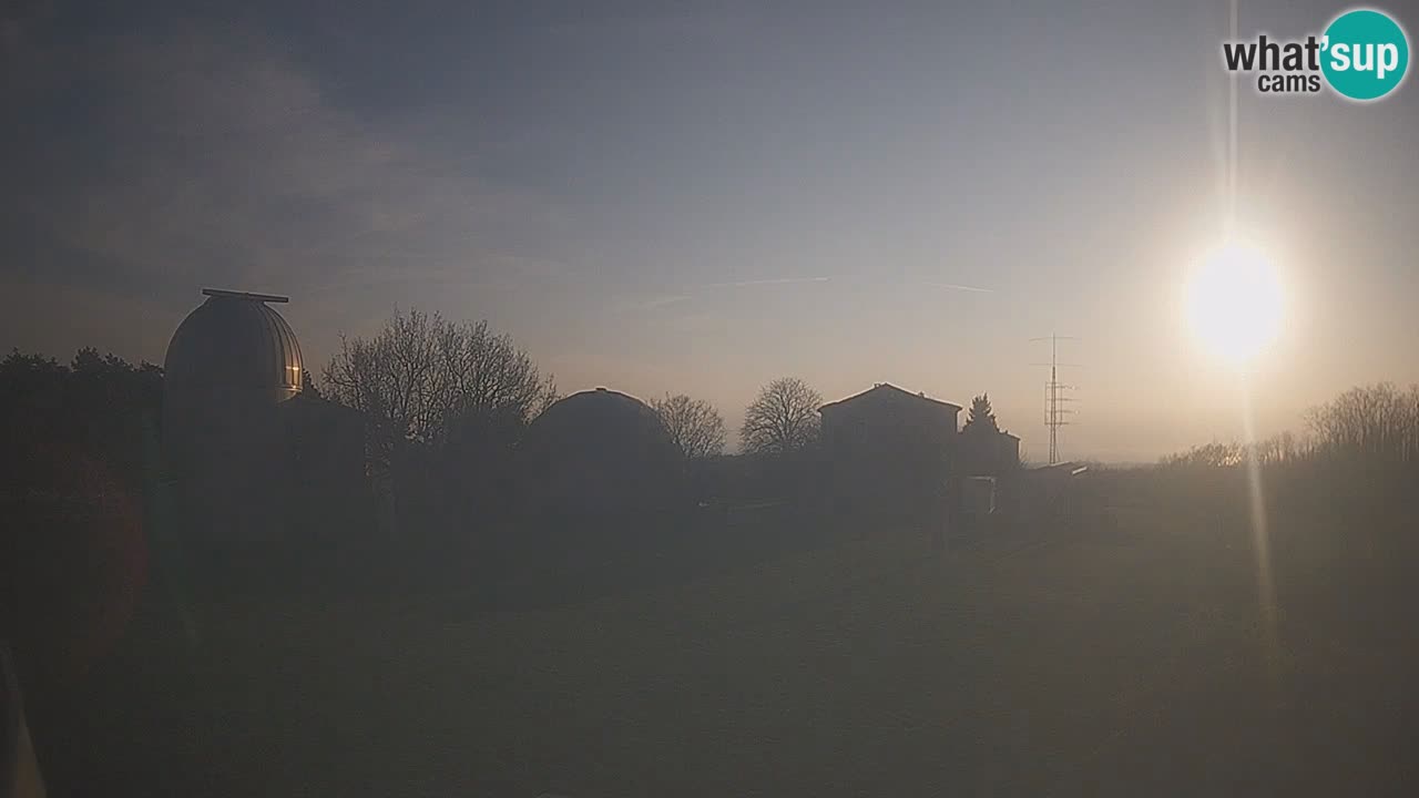 Višnjan Observatory Live Webcam – Explore the Sky, Asteroids, Comets, and Meteoroids