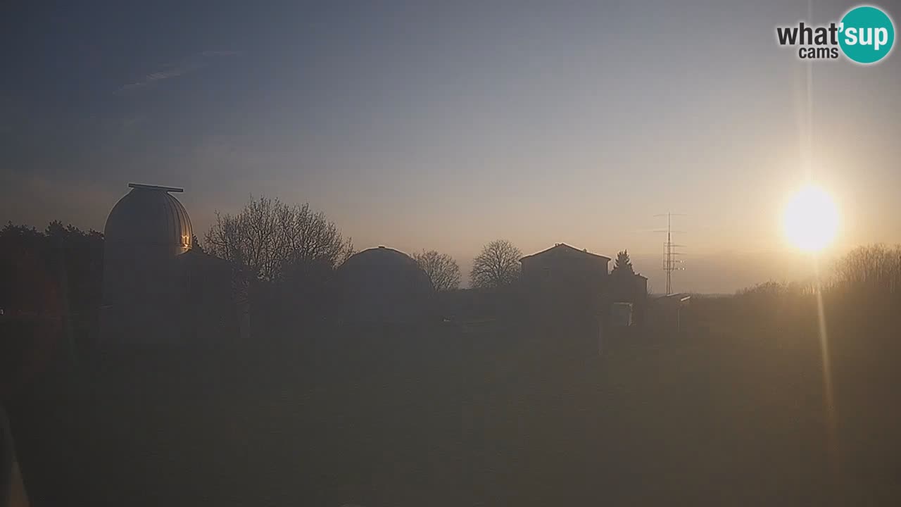 Višnjan Observatory Live Webcam – Explore the Sky, Asteroids, Comets, and Meteoroids