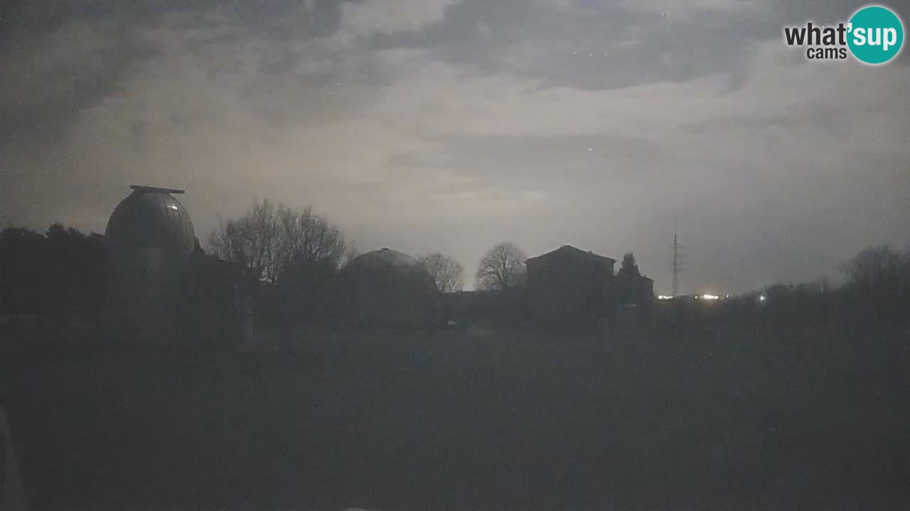 Observatorij Višnjan spletna kamera – Odkrivajte nebo, asteroide, komete in meteorite