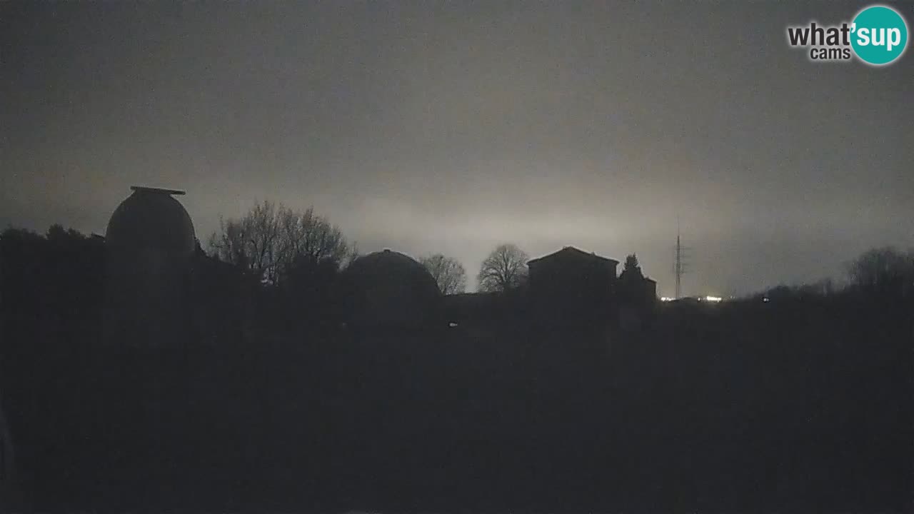 Webcam en direct de l’Observatoire de Višnjan – Explorez le ciel, les astéroïdes, les comètes et les météoroïdes