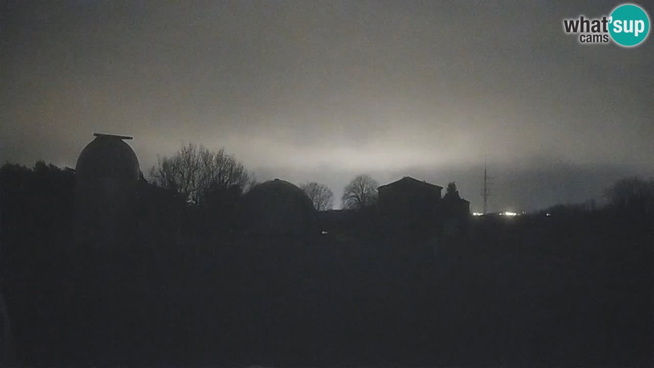 Observatorij Višnjan spletna kamera – Odkrivajte nebo, asteroide, komete in meteorite