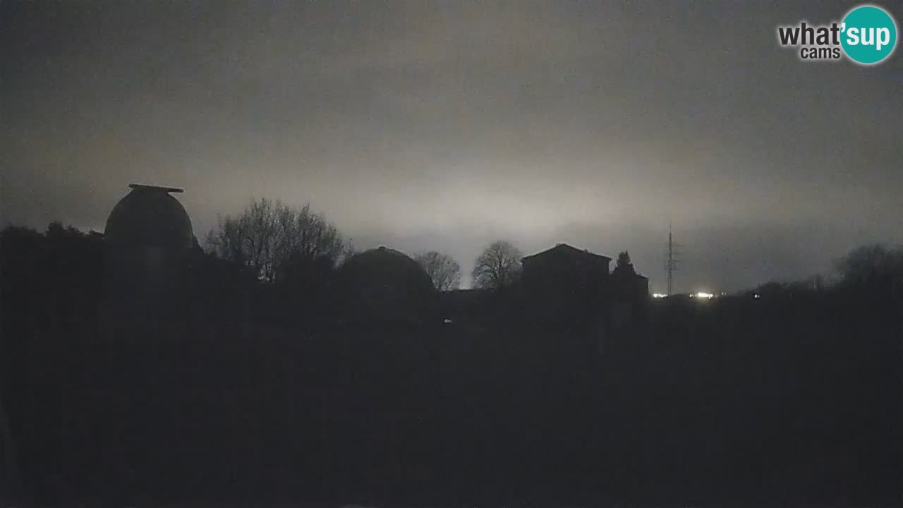 Cámara web en vivo del Observatorio de Višnjan: explora el cielo, los asteroides, cometas y meteoroides