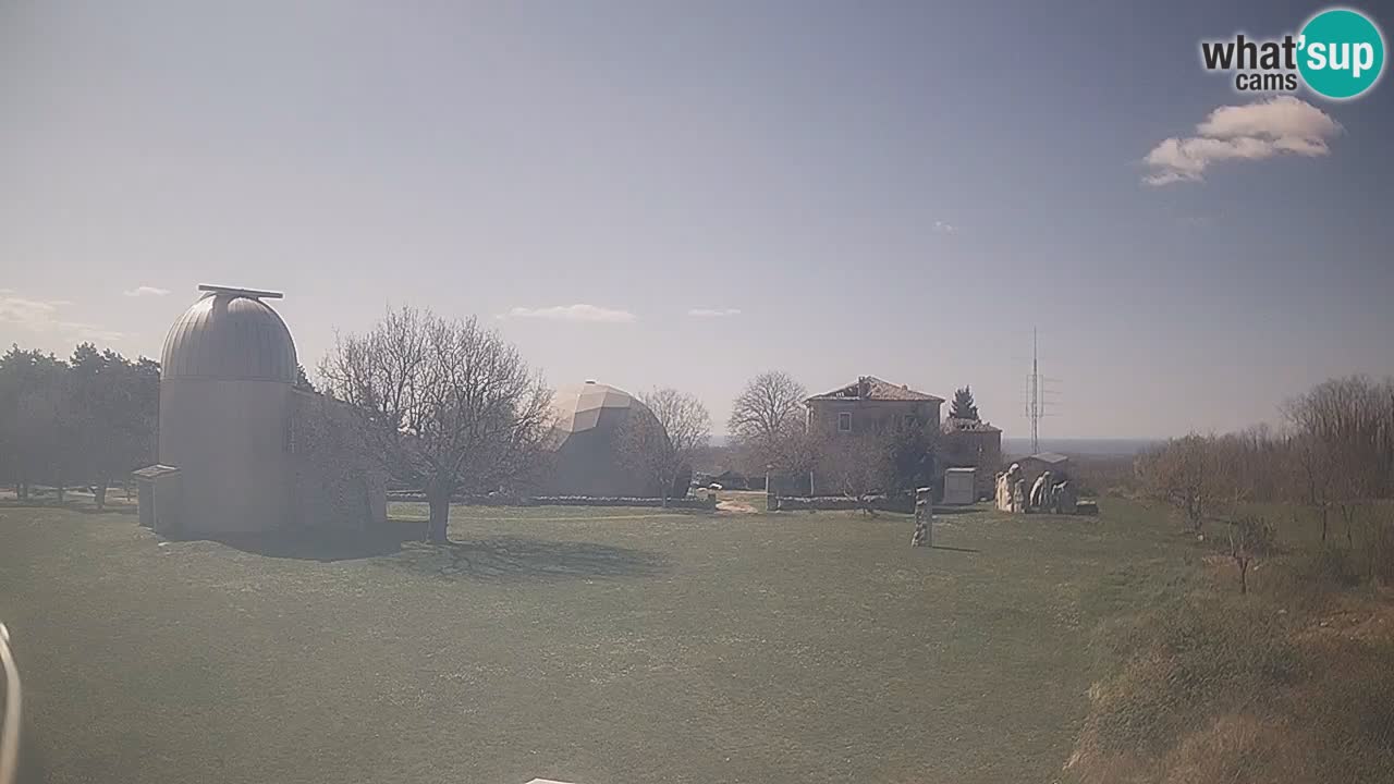 Višnjan Observatory Live Webcam – Explore the Sky, Asteroids, Comets, and Meteoroids