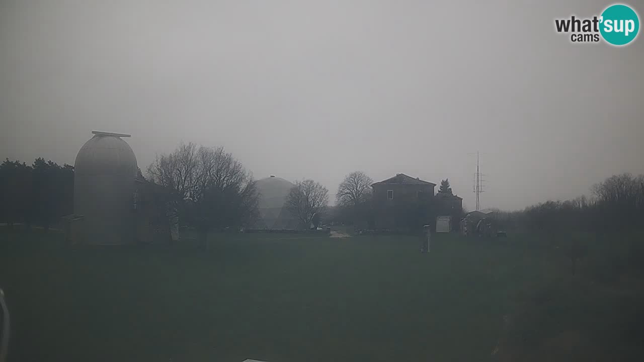 Cámara web en vivo del Observatorio de Višnjan: explora el cielo, los asteroides, cometas y meteoroides