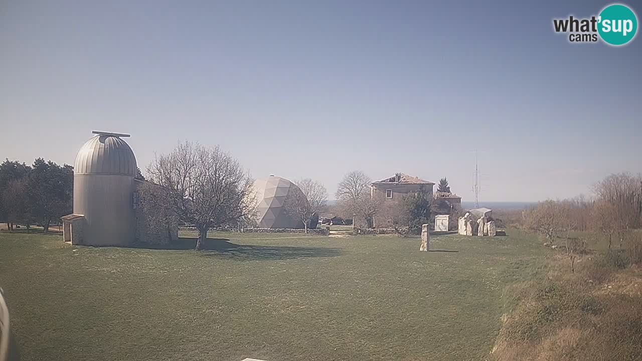 Višnjan Observatory Live Webcam – Explore the Sky, Asteroids, Comets, and Meteoroids