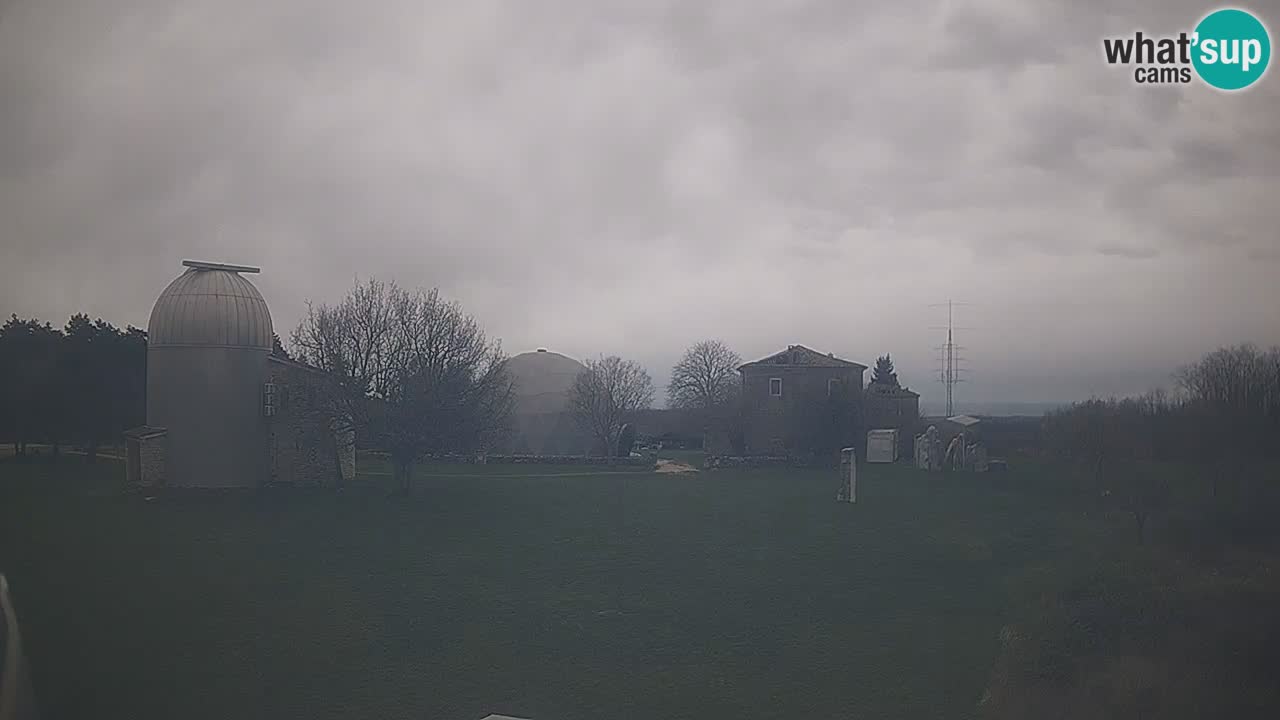 Višnjan Observatory Live Webcam – Explore the Sky, Asteroids, Comets, and Meteoroids