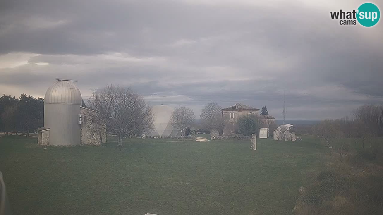 Višnjan Observatory Live Webcam – Explore the Sky, Asteroids, Comets, and Meteoroids