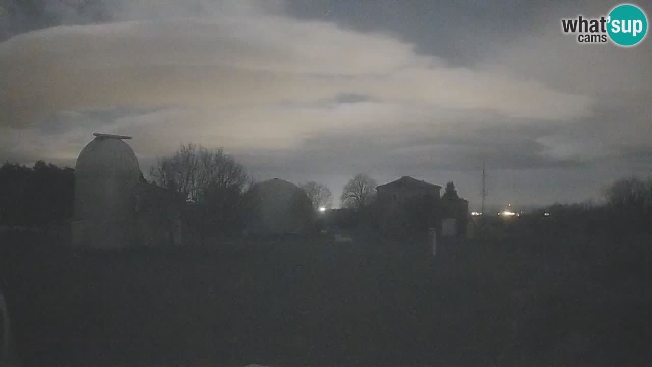 Višnjan-Observatorium Live Webcam – Explore the Sky, Asteroids, Comets, and Meteoroids