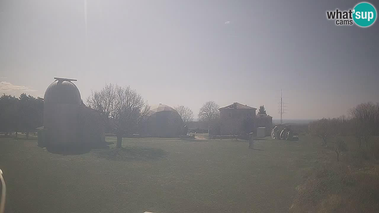 Višnjan Observatory Live Webcam – Explore the Sky, Asteroids, Comets, and Meteoroids