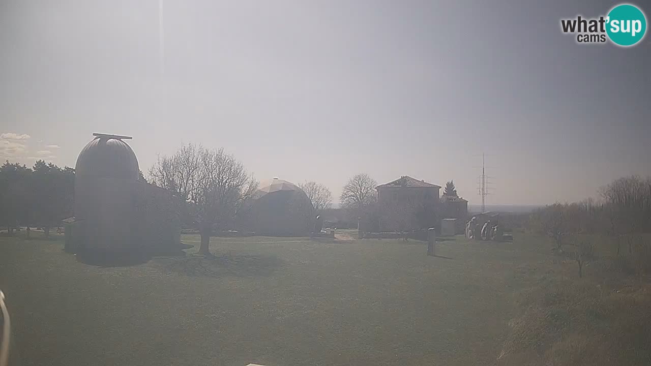 Višnjan Observatory Live Webcam – Explore the Sky, Asteroids, Comets, and Meteoroids