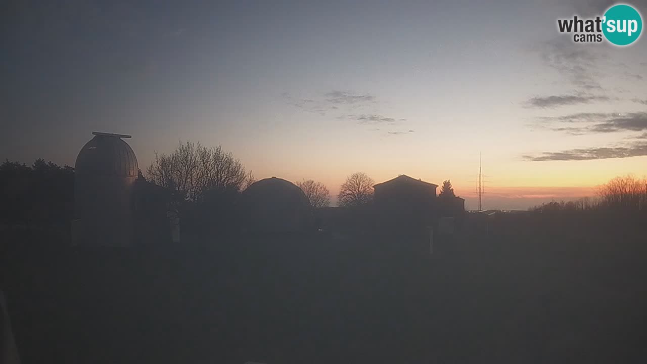 Višnjan Observatory Live Webcam – Explore the Sky, Asteroids, Comets, and Meteoroids