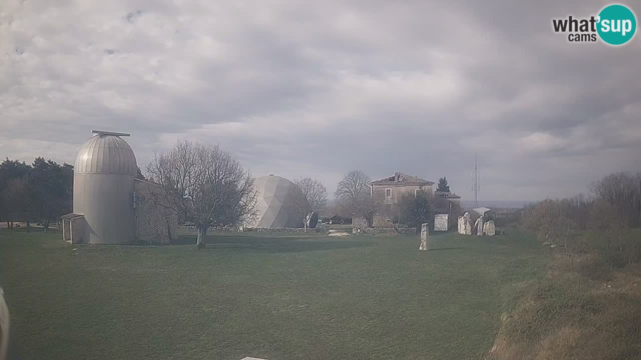 Observatorij Višnjan spletna kamera – Odkrivajte nebo, asteroide, komete in meteorite