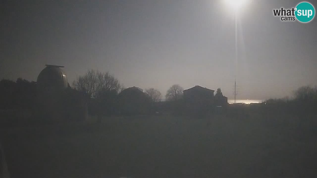 Cámara web en vivo del Observatorio de Višnjan: explora el cielo, los asteroides, cometas y meteoroides