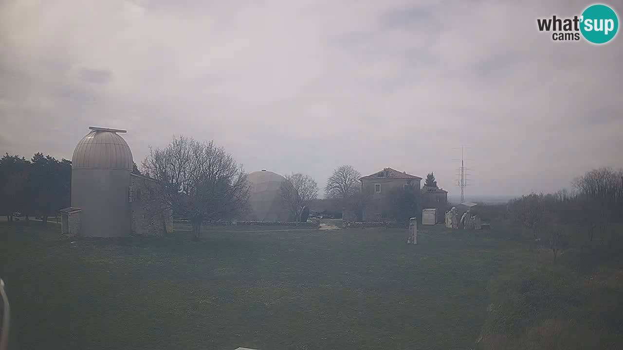 Višnjan Observatory Live Webcam – Explore the Sky, Asteroids, Comets, and Meteoroids