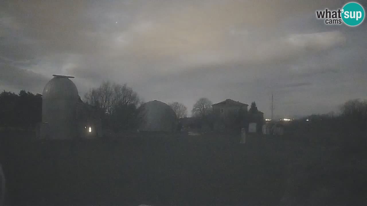 Observatorij Višnjan spletna kamera – Odkrivajte nebo, asteroide, komete in meteorite