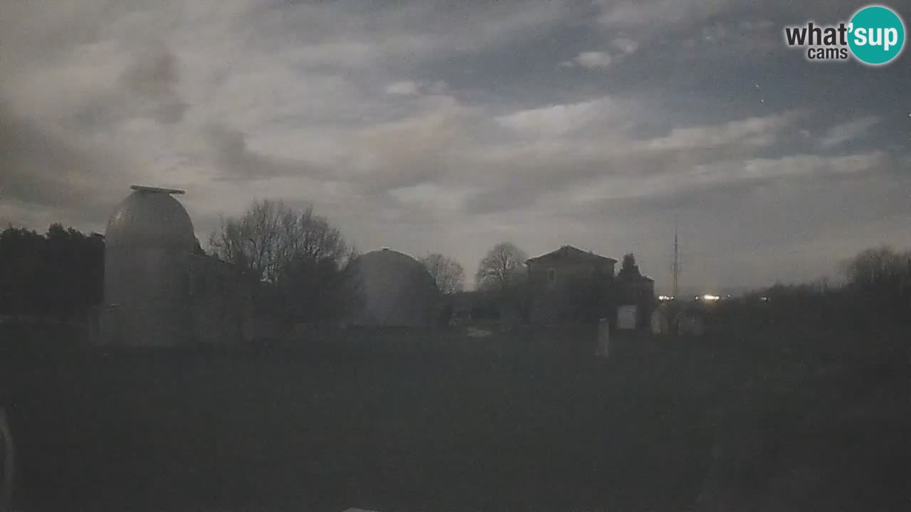 Observatorij Višnjan spletna kamera – Odkrivajte nebo, asteroide, komete in meteorite