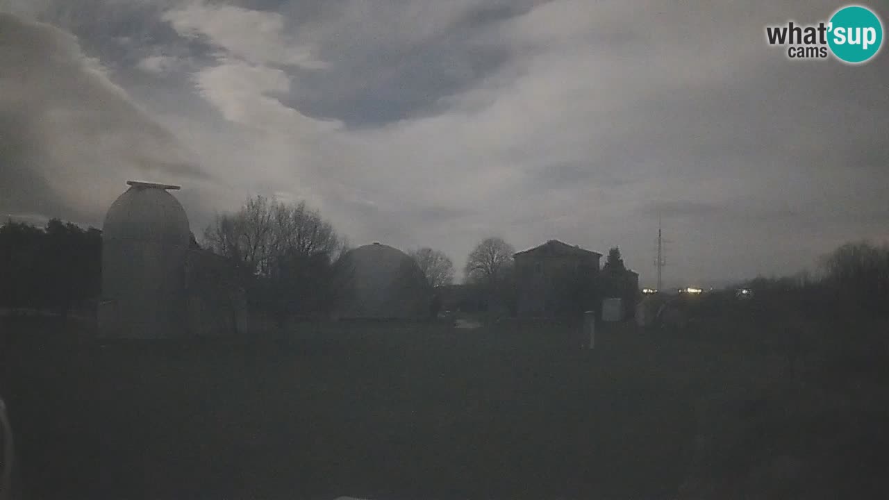 Cámara web en vivo del Observatorio de Višnjan: explora el cielo, los asteroides, cometas y meteoroides