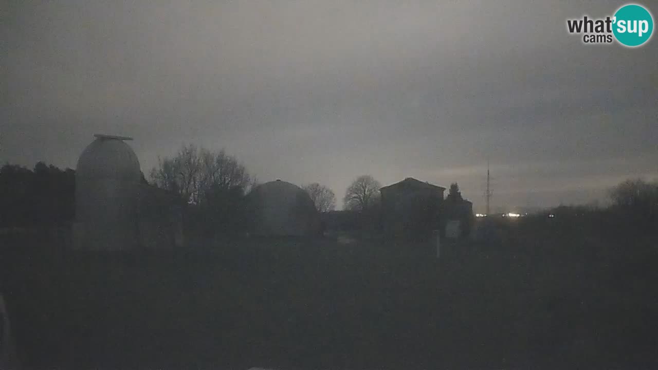 Višnjan-Observatorium Live Webcam – Explore the Sky, Asteroids, Comets, and Meteoroids