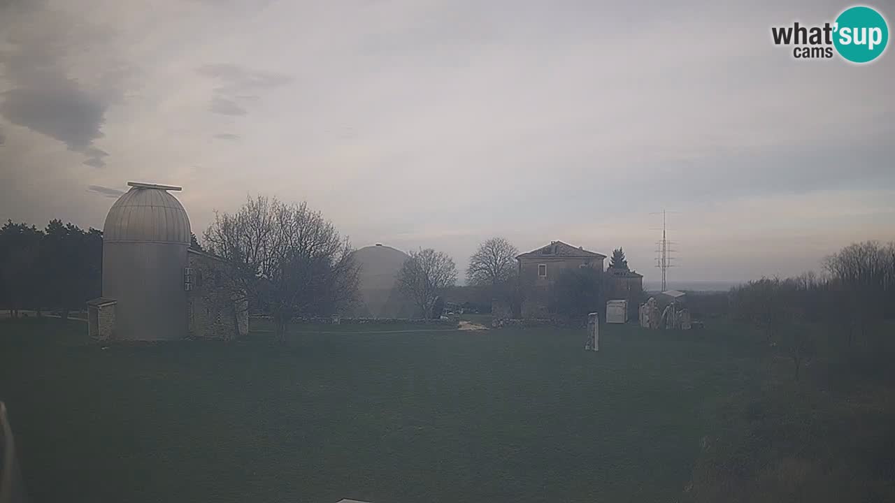 Observatorij Višnjan spletna kamera – Odkrivajte nebo, asteroide, komete in meteorite