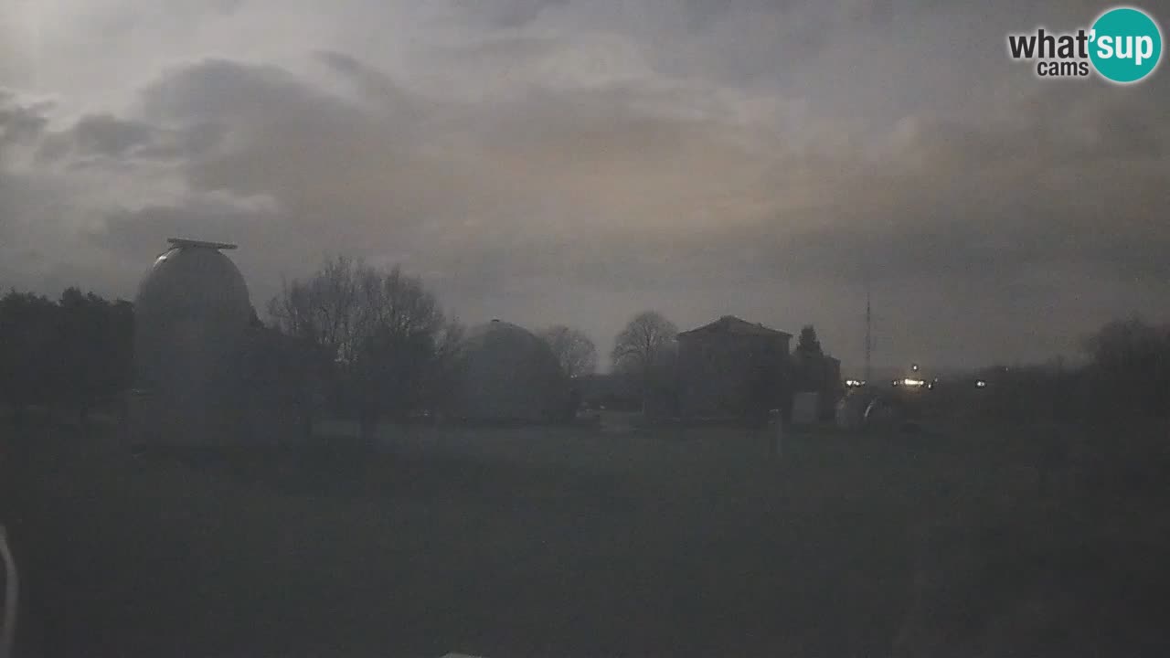 Višnjan-Observatorium Live Webcam – Explore the Sky, Asteroids, Comets, and Meteoroids